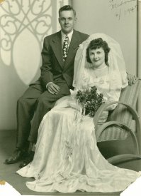 Wedding of Arnold and Madonnah Althoff Hundt, 1947