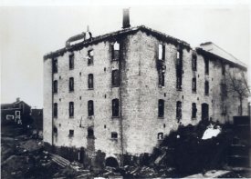 Hussa Brewery, severely damaged by the fire of 1911.